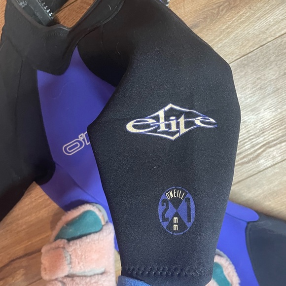 O'Neill women’s size 6 wetsuit - Picture 7 of 10